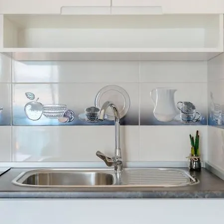 In Arbanija Mit Meerblick, Balkon, Klimaanlage, W-lan 5137-1 * تروغير