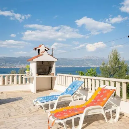 شقة In Arbanija Mit Meerblick, Balkon, Klimaanlage, W-lan 5137-1 تروغير