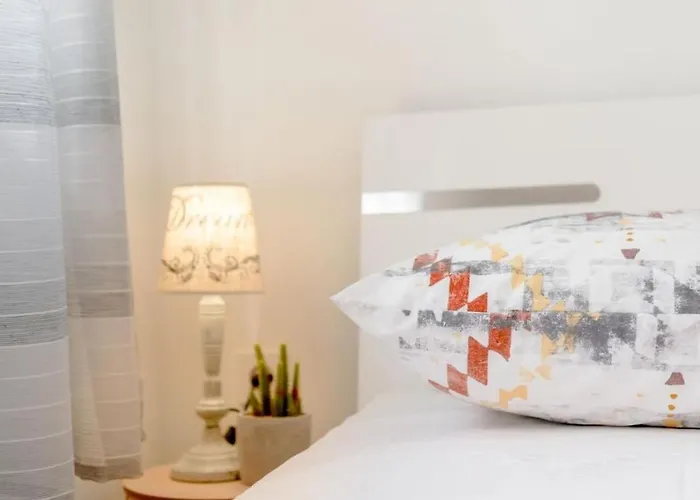 아파트 In Arbanija Mit Meerblick, Balkon, Klimaanlage, W-lan 5137-1 *