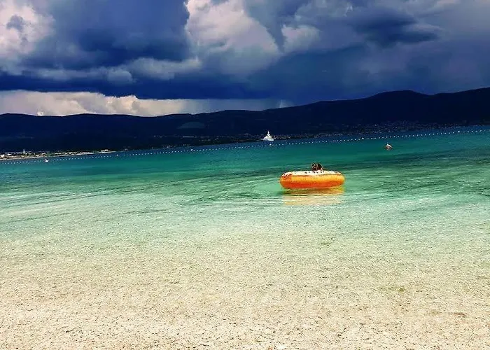 아파트 In Arbanija Mit Meerblick, Balkon, Klimaanlage, W-lan 5137-1 *