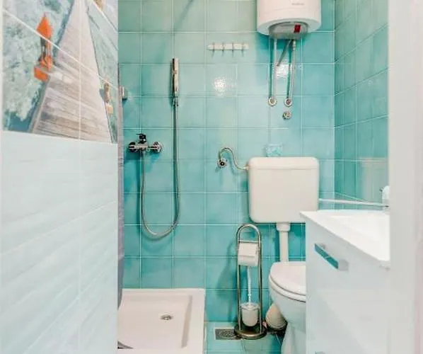 In Arbanija Mit Meerblick, Balkon, Klimaanlage, W-lan 5137-1 아파트